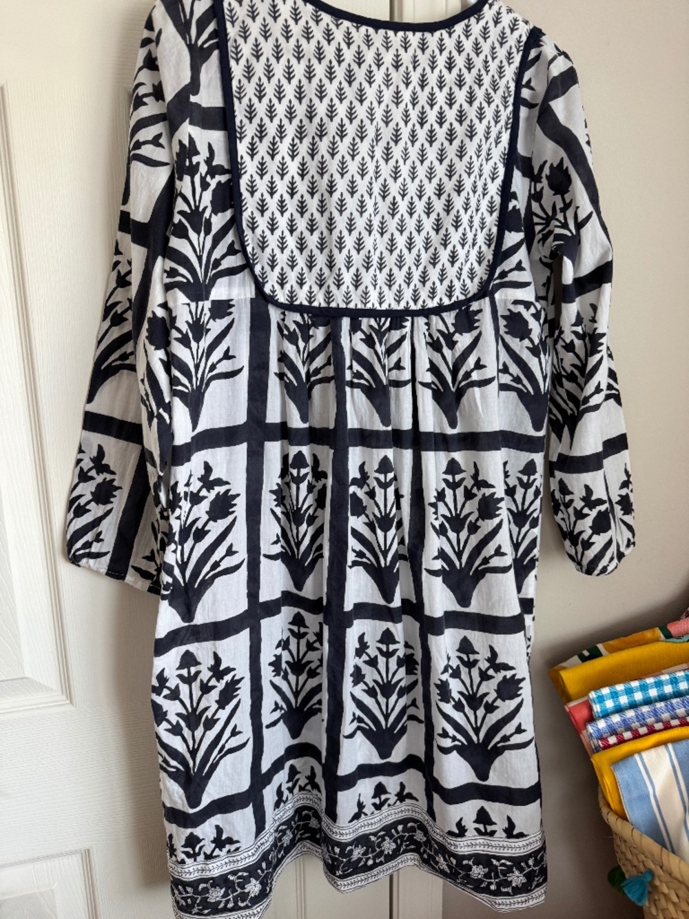 SZ BLOCKPRINTS, HAND BLOCKED/PRINTED, JAIPUR DRESS IN NAVY PALLADIO GRID - Picture 6 of 16